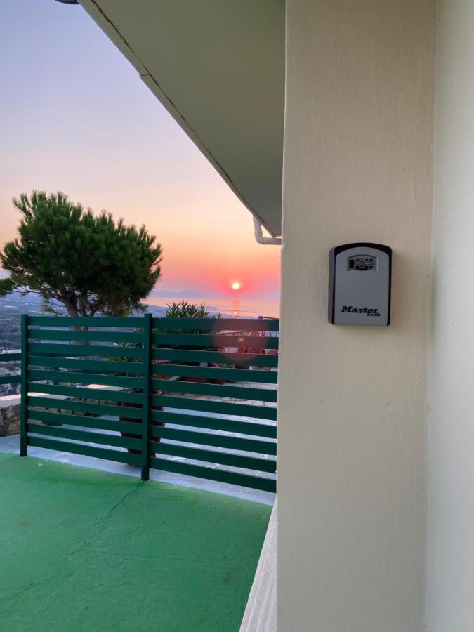 Althea Apartment Maroulás Esterno foto